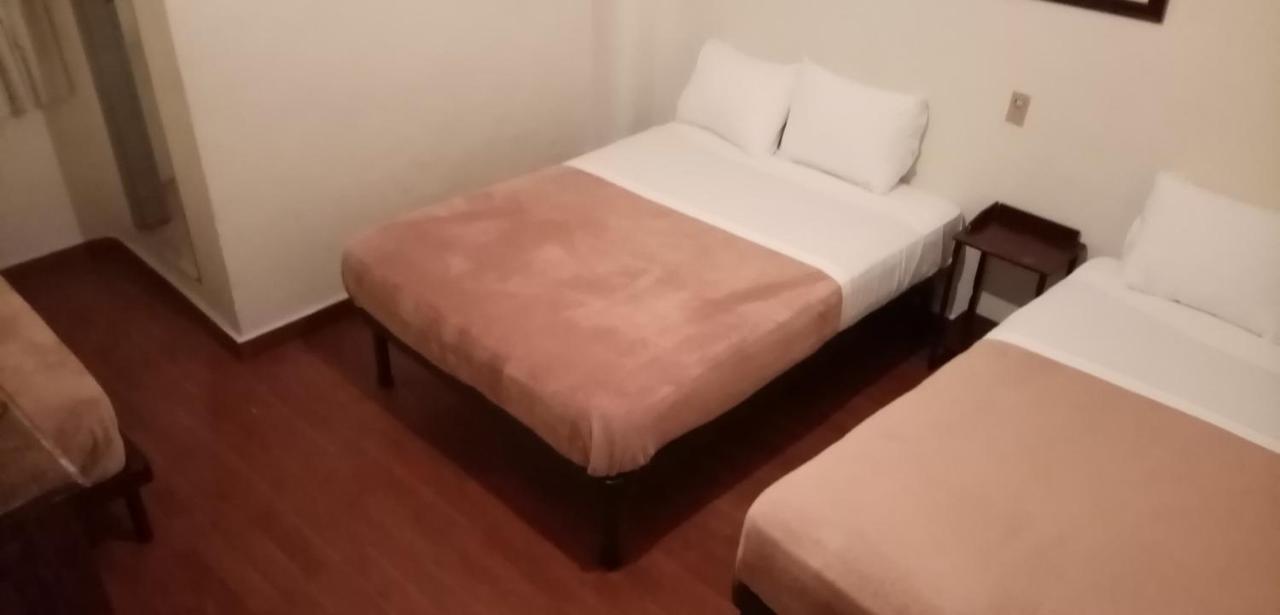 Nueva York Hotel Guadalajara Eksteriør billede