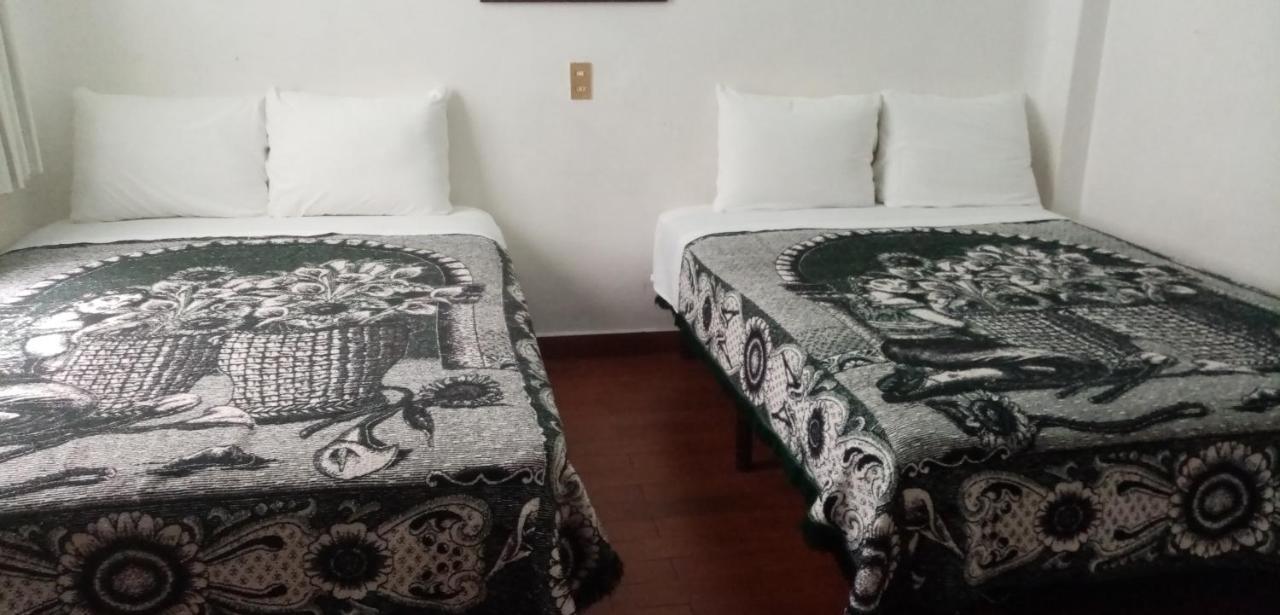 Nueva York Hotel Guadalajara Eksteriør billede