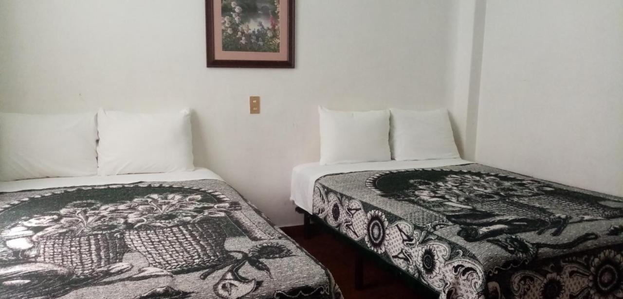 Nueva York Hotel Guadalajara Eksteriør billede